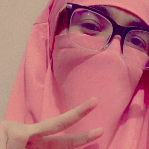 pink scarf muslim girl hidden face dp