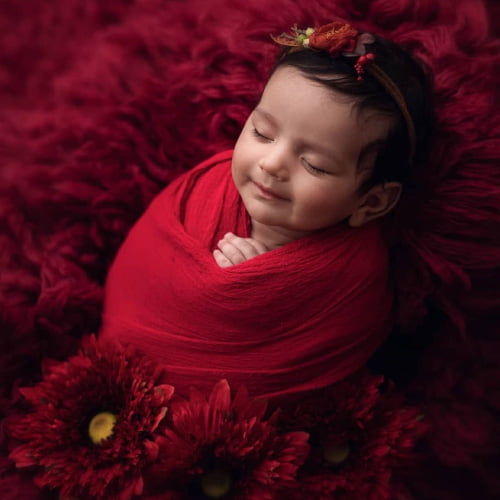 Baby Dp - red rose flower baby