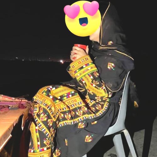 Balochi Dp - yellow emoji pic