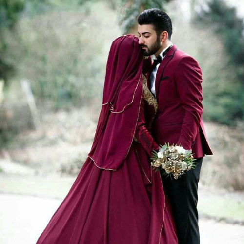 Islamic Couple Picture - hand bouquet