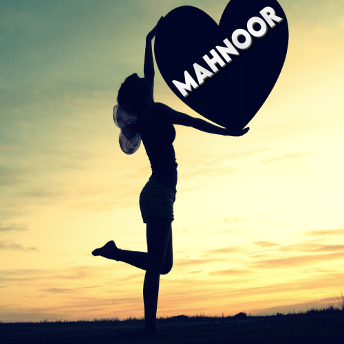 Mahnoor Love pic - girl hand heart