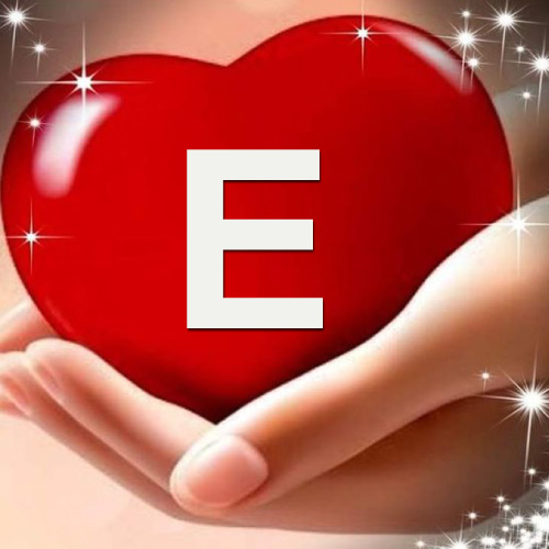 E Name HD wallpaper - 3d heart in hand